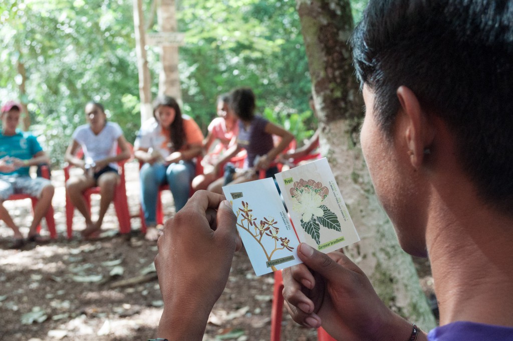 Jovens apresentam resultados da pesquisa sobre mudanças climáticas durante II Gincana Intercultural da Rede